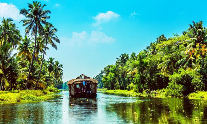Explore Kerala With the Right Travel Package